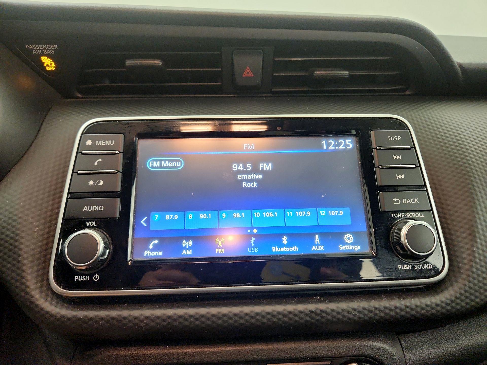 Thumbnail: 2021 Nissan Kicks - 13