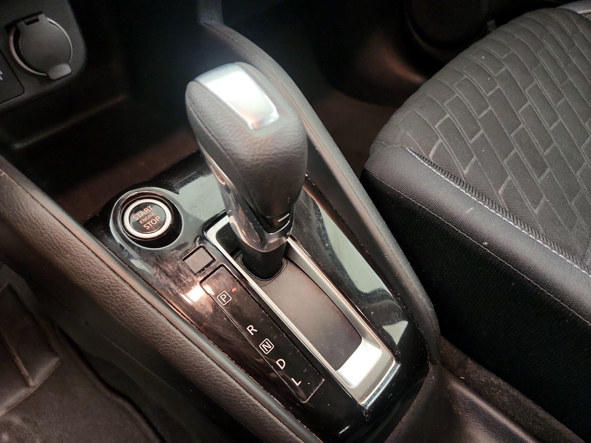 Thumbnail: 2021 Nissan Kicks - 15