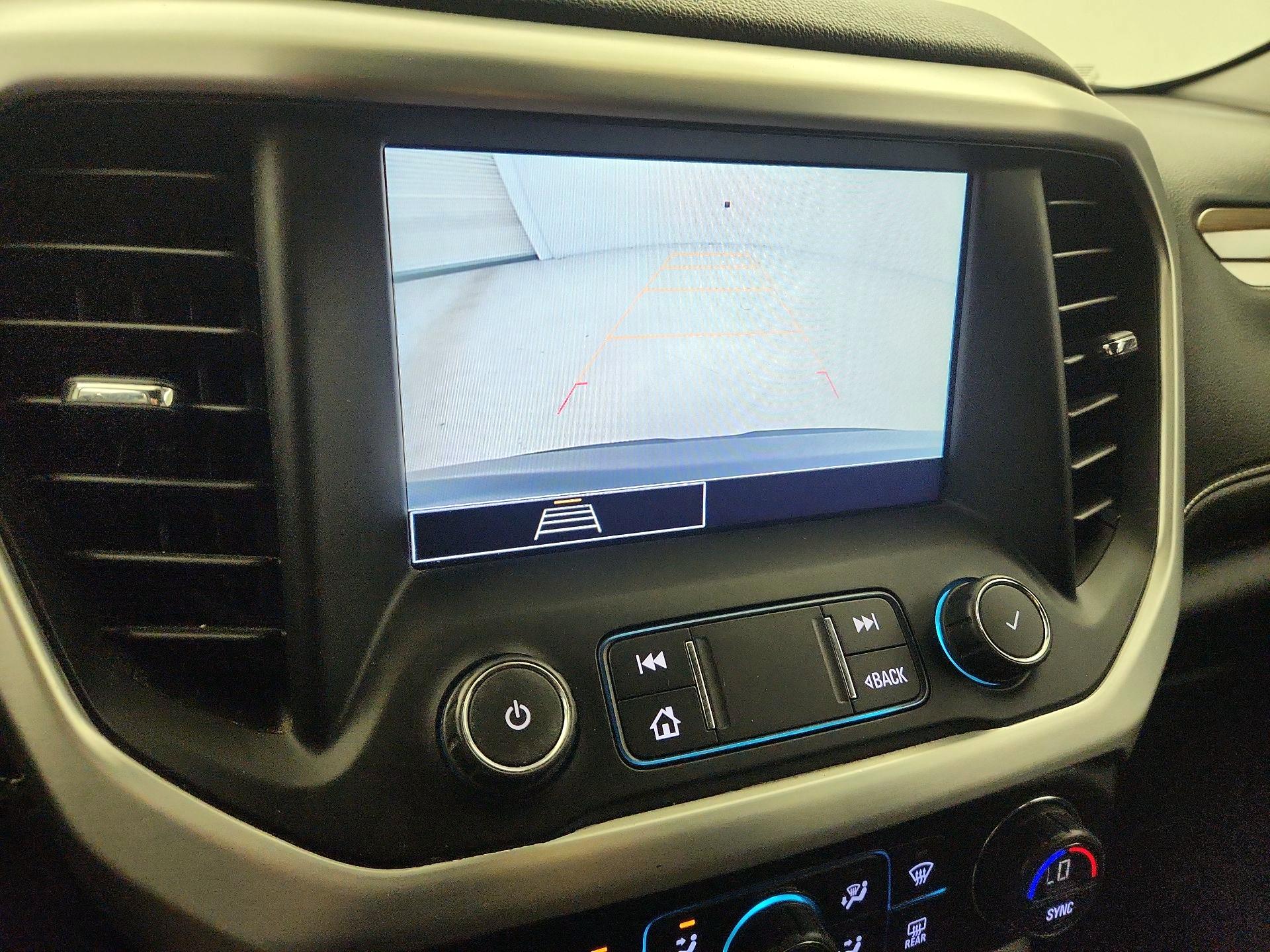 Thumbnail: 2022 GMC Acadia - 14