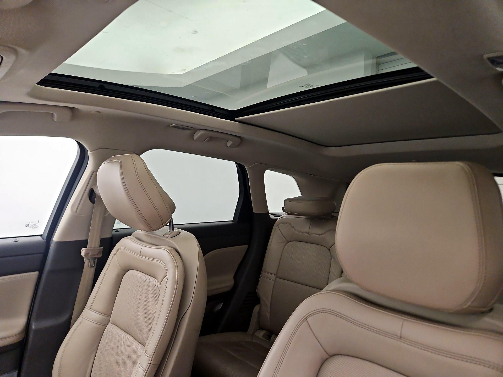 Thumbnail: 2020 Lincoln Corsair - 19