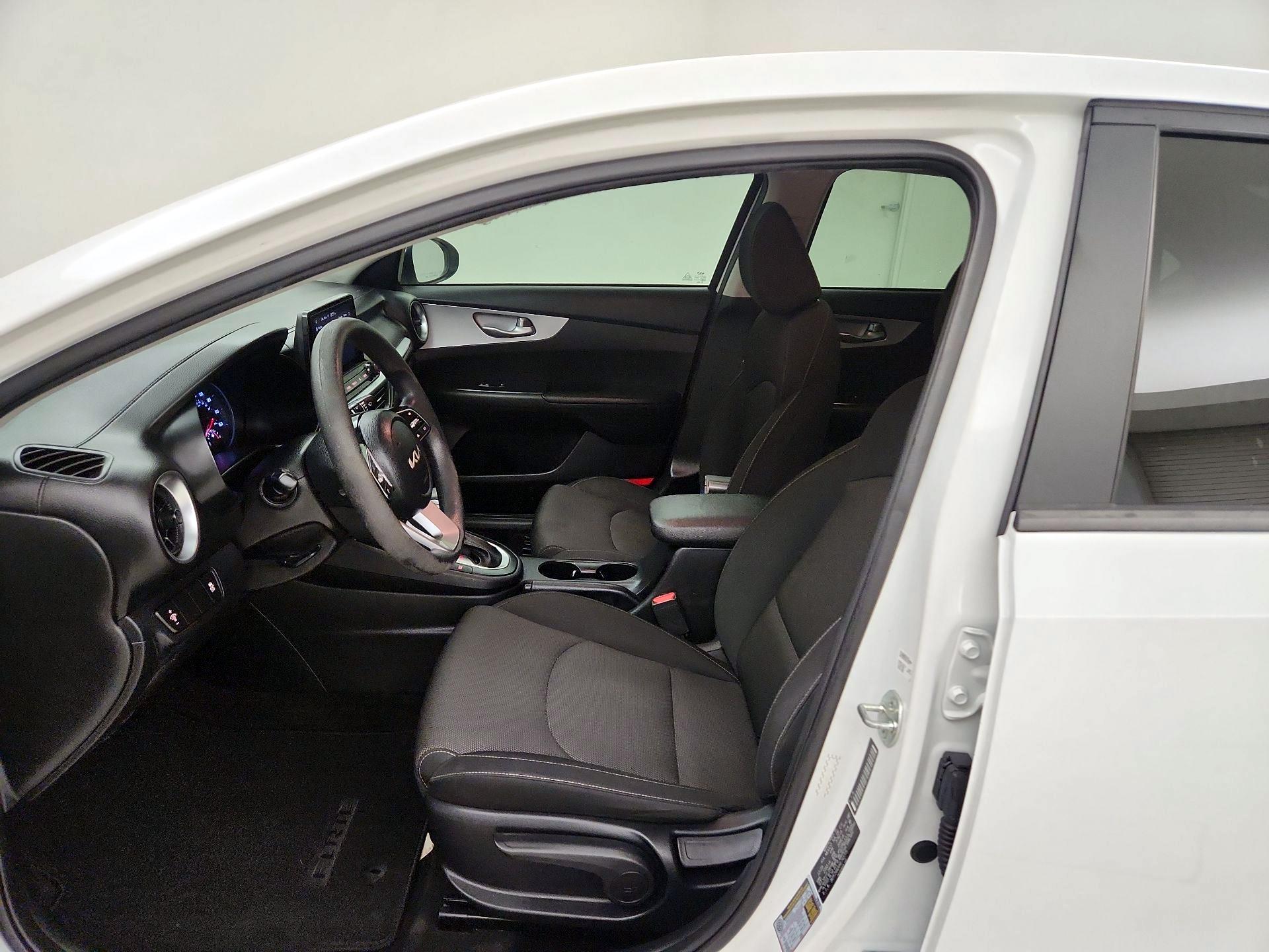 Thumbnail: 2024 Kia Forte - 11