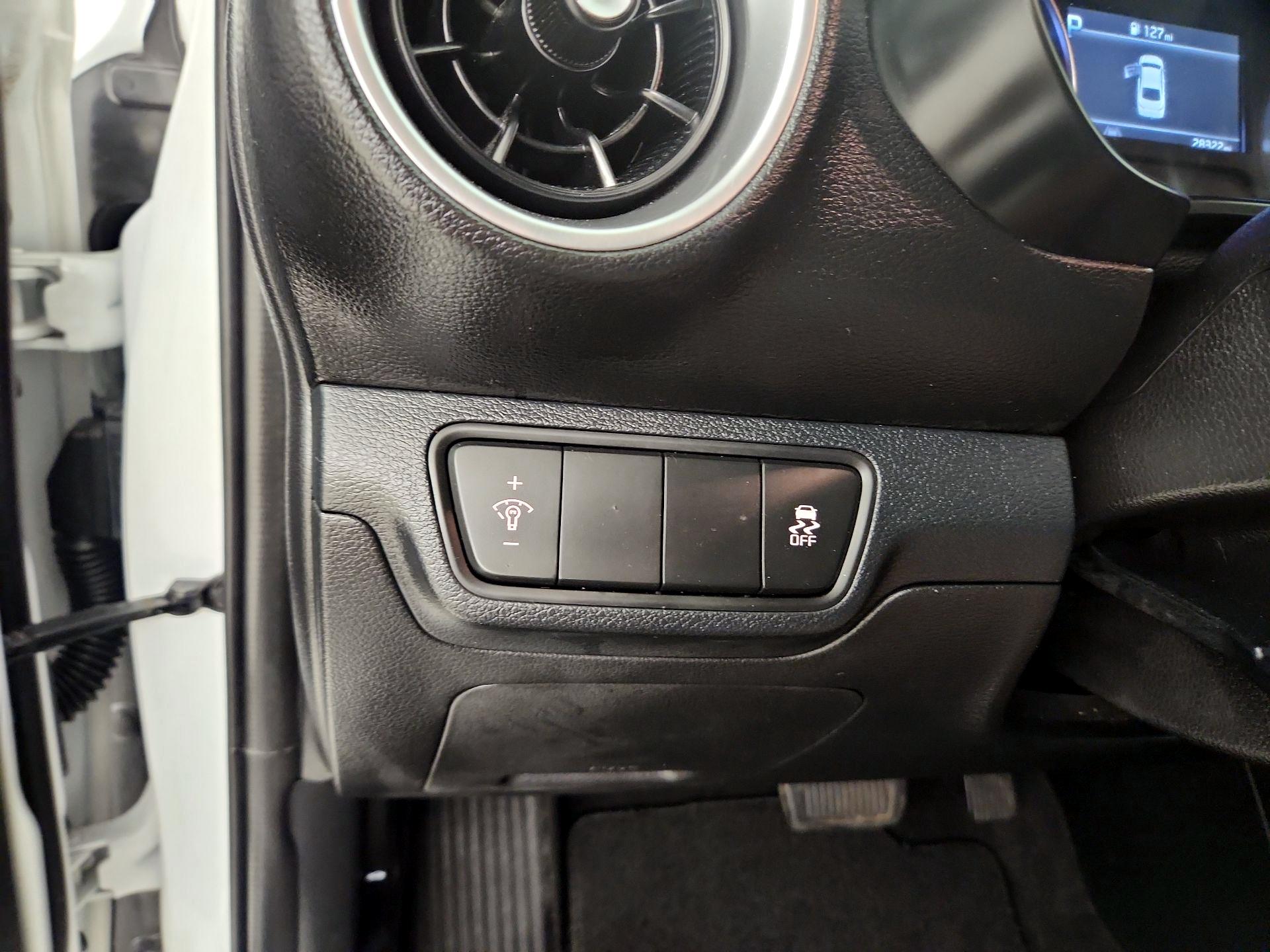 Thumbnail: 2024 Kia Forte - 13