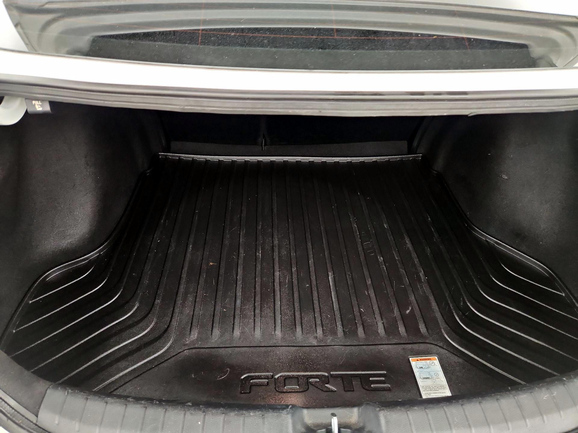 Thumbnail: 2024 Kia Forte - 20