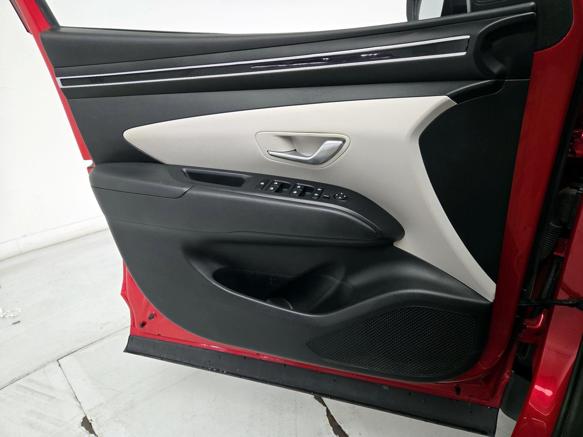 Thumbnail: 2022 Hyundai Tucson - 12