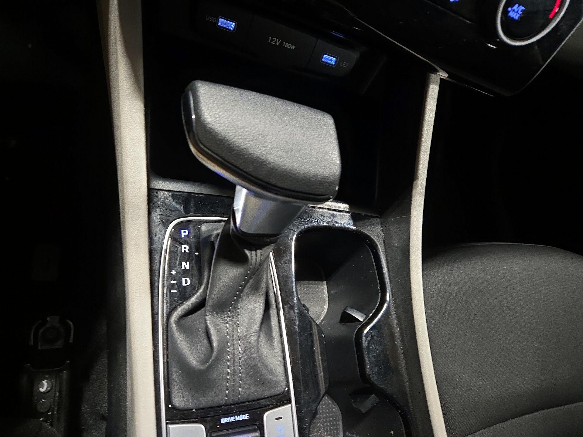 Thumbnail: 2022 Hyundai Tucson - 17