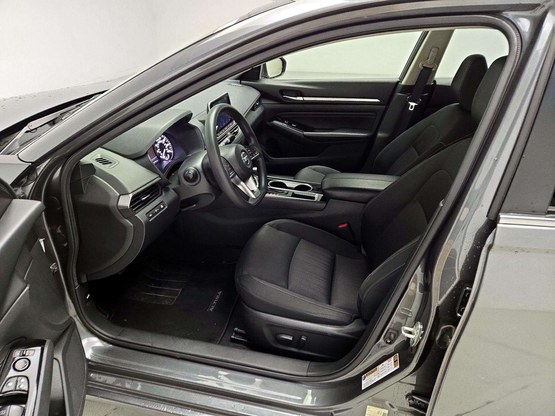 Thumbnail: 2021 Nissan Altima - 11