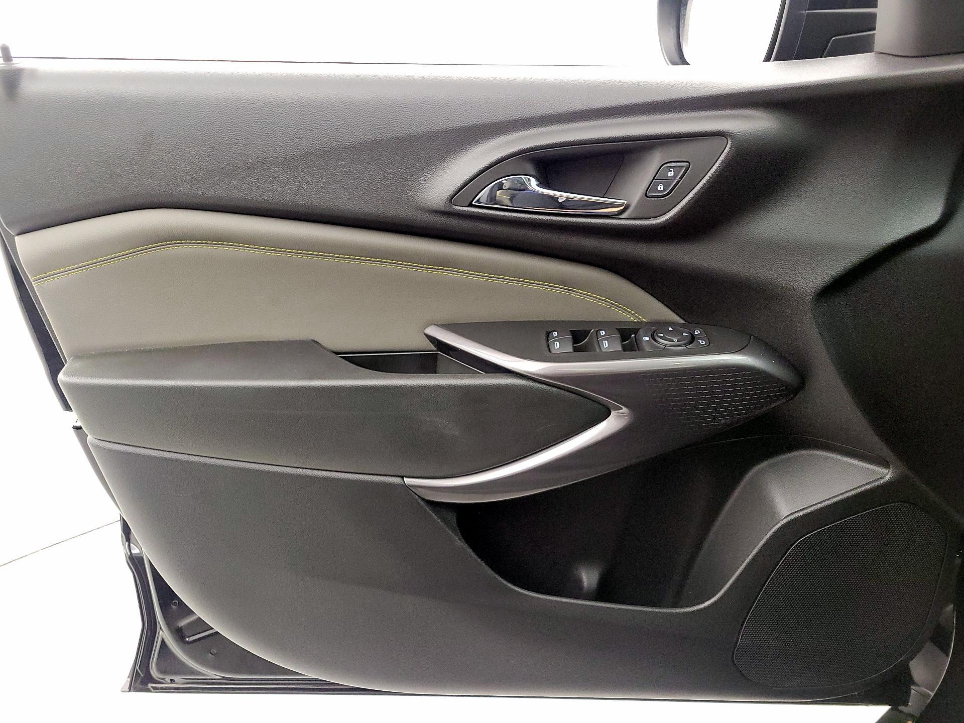 Thumbnail: 2024 Chevrolet Trax - 12