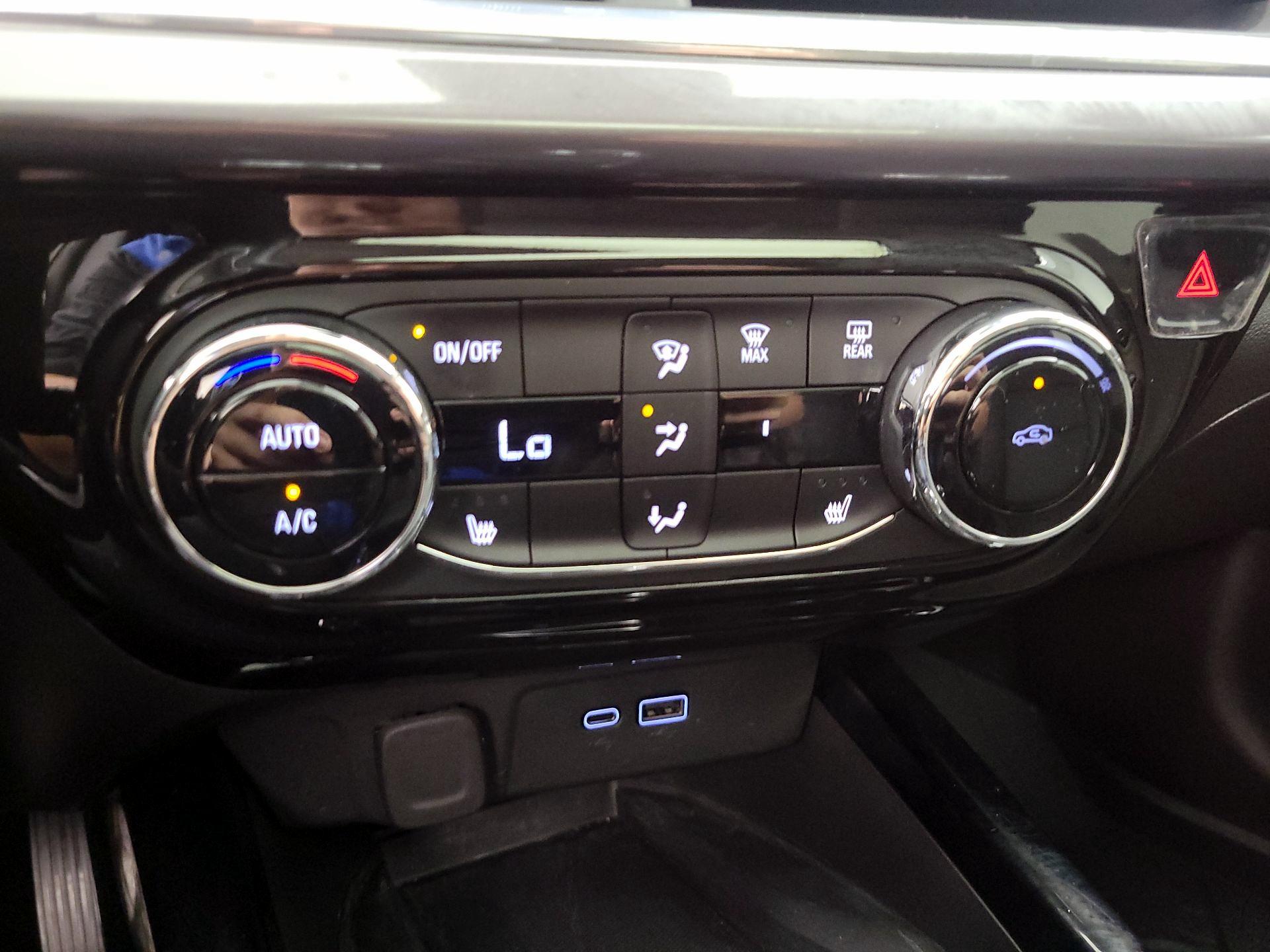 Thumbnail: 2024 Chevrolet Trax - 16