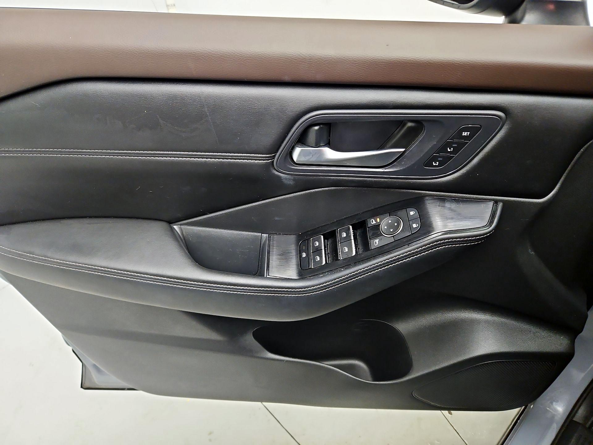 Thumbnail: 2023 Nissan Rogue - 12