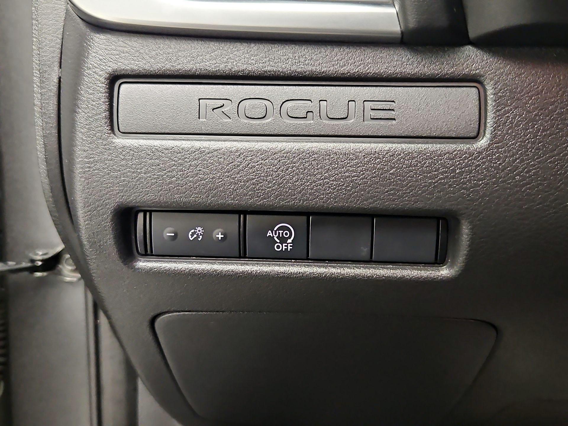 Thumbnail: 2023 Nissan Rogue - 13