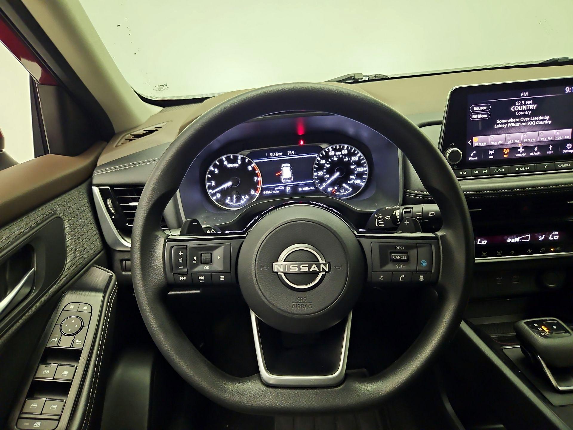 Thumbnail: 2022 Nissan Rogue - 10