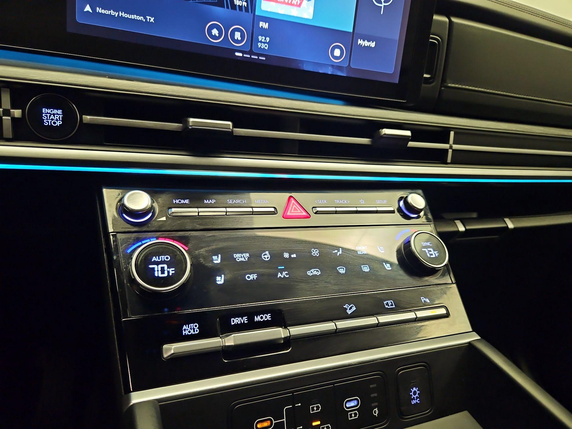 Thumbnail: 2025 Hyundai Santa Fe - 16