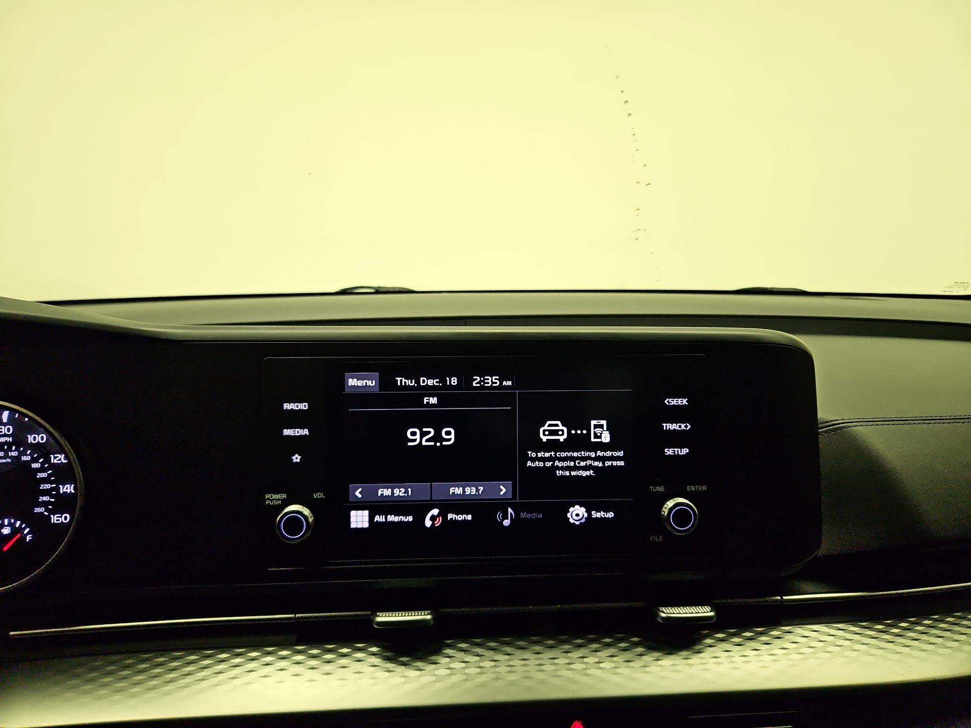 Thumbnail: 2022 Kia Carnival - 14