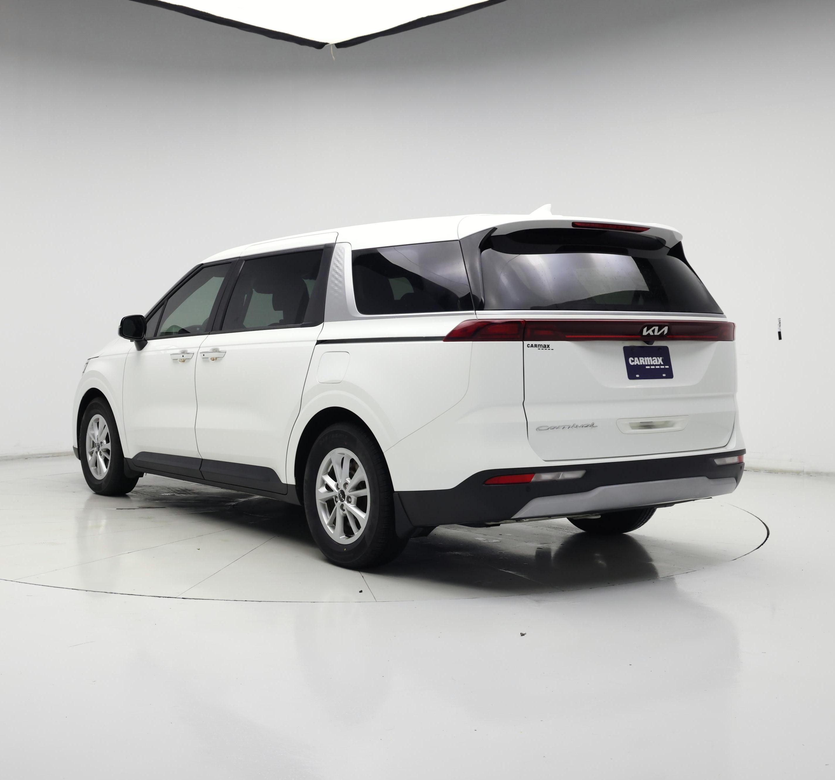 Thumbnail: 2022 Kia Carnival - 2
