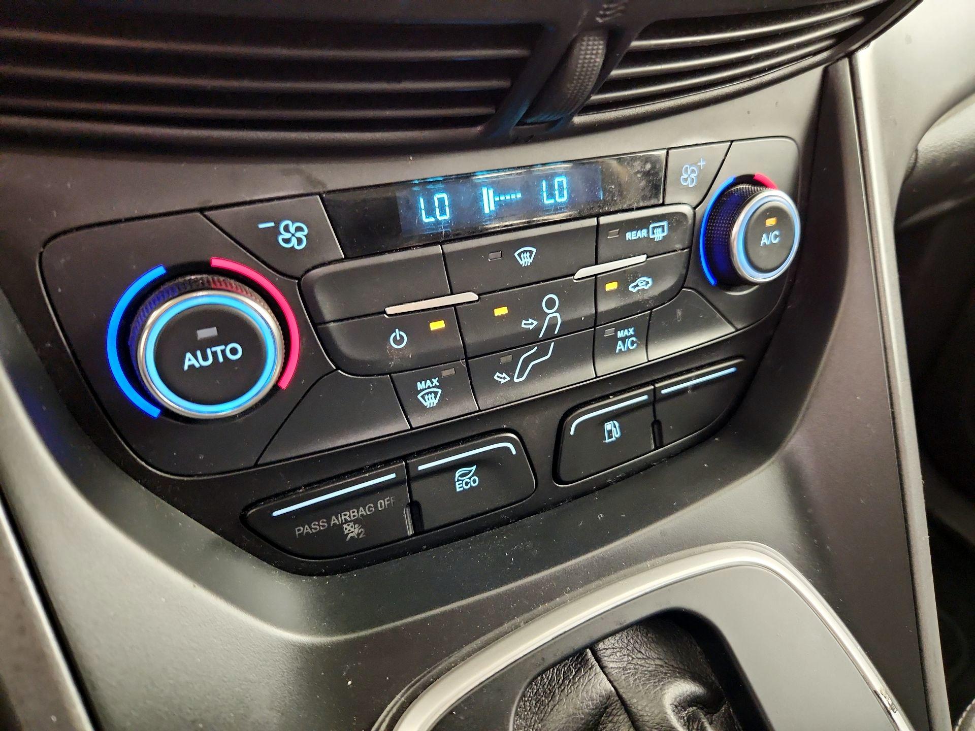 Thumbnail: 2017 Ford C-Max - 16