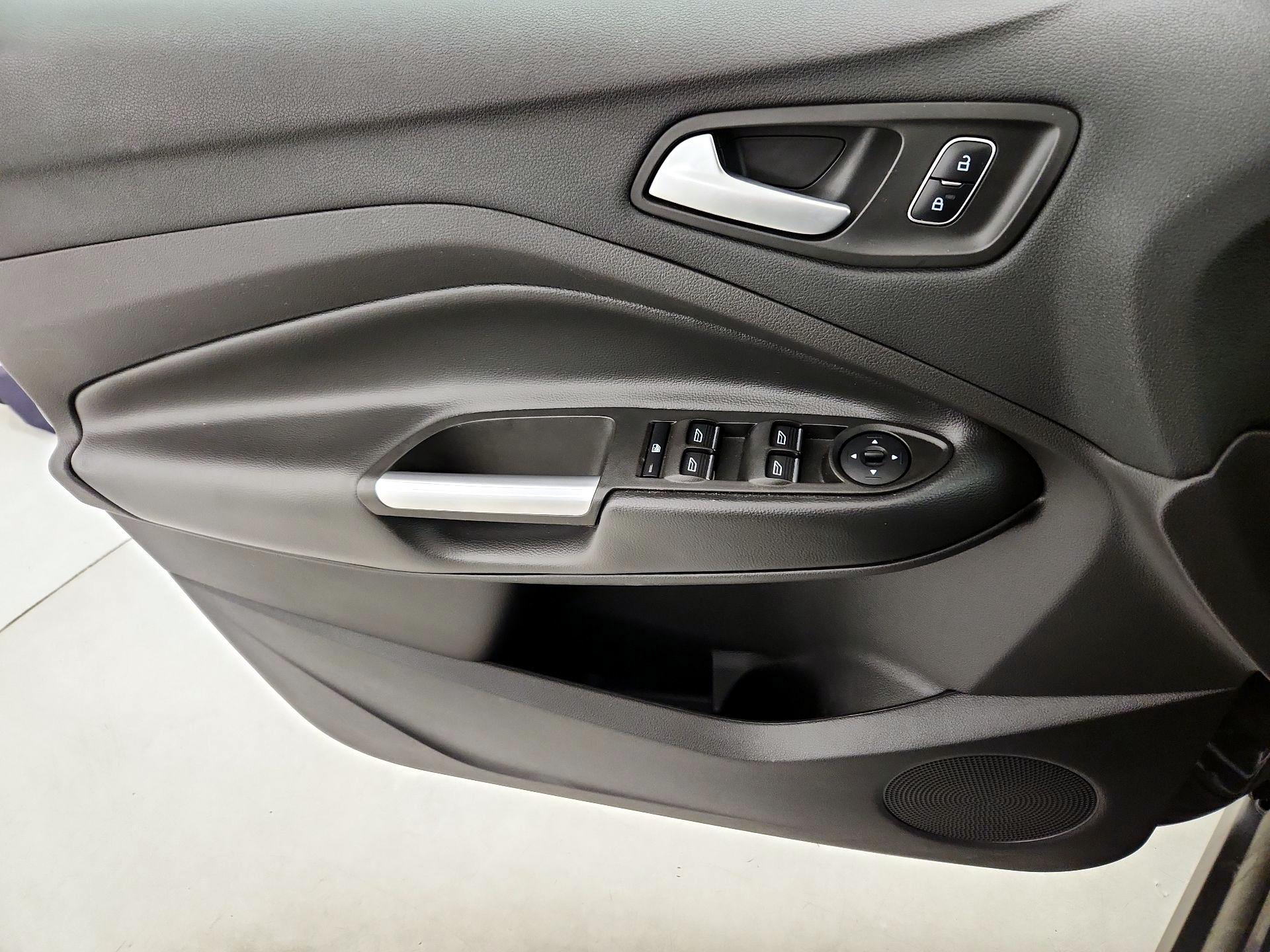 Thumbnail: 2017 Ford C-Max - 12