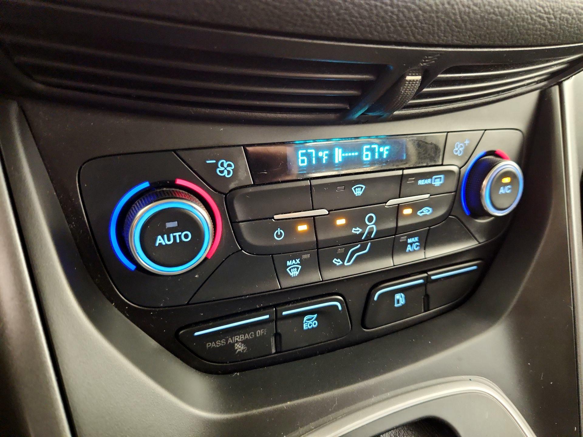 Thumbnail: 2017 Ford C-Max - 16