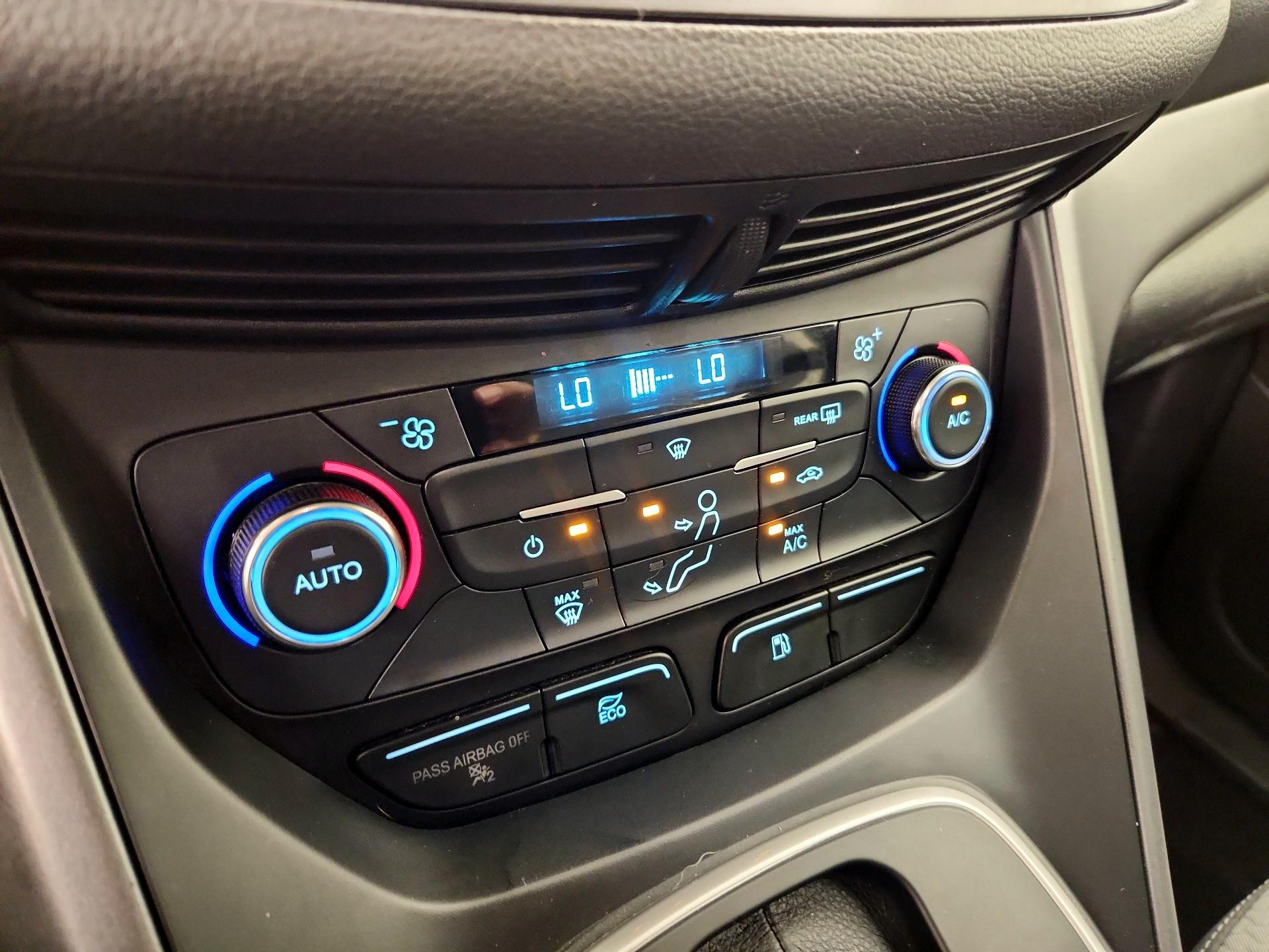 Thumbnail: 2017 Ford C-Max - 16