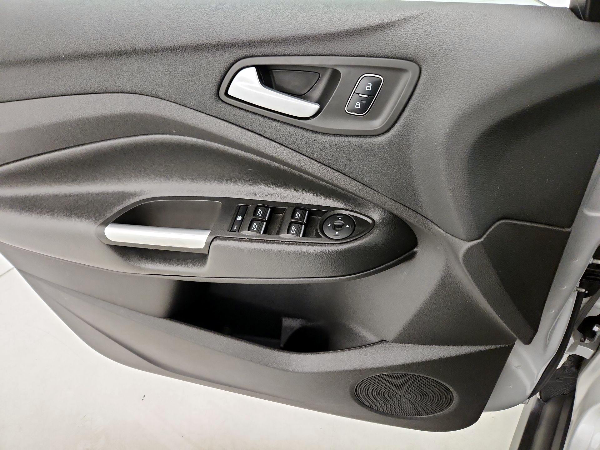 Thumbnail: 2017 Ford C-Max - 12