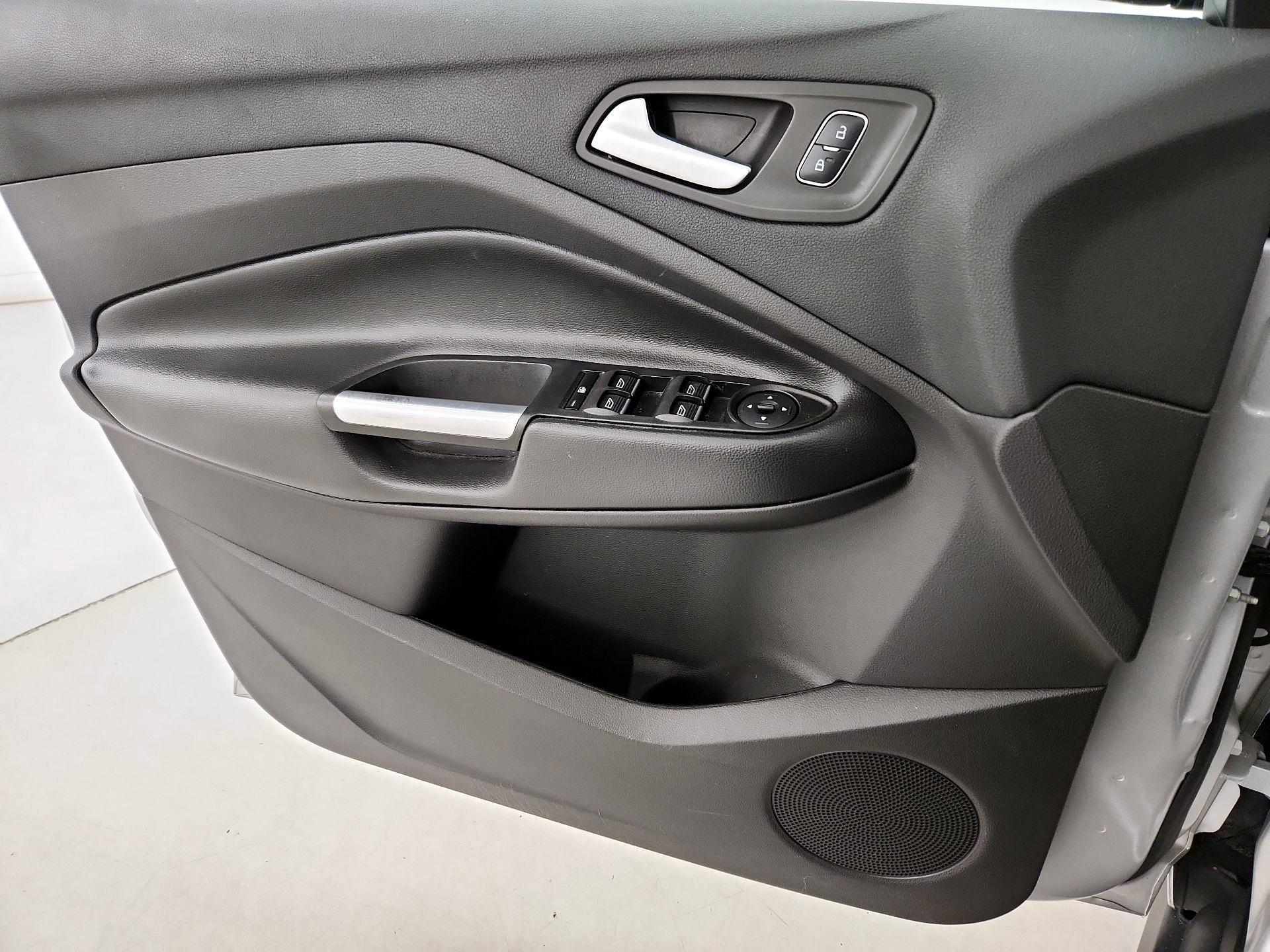 Thumbnail: 2017 Ford C-Max - 12