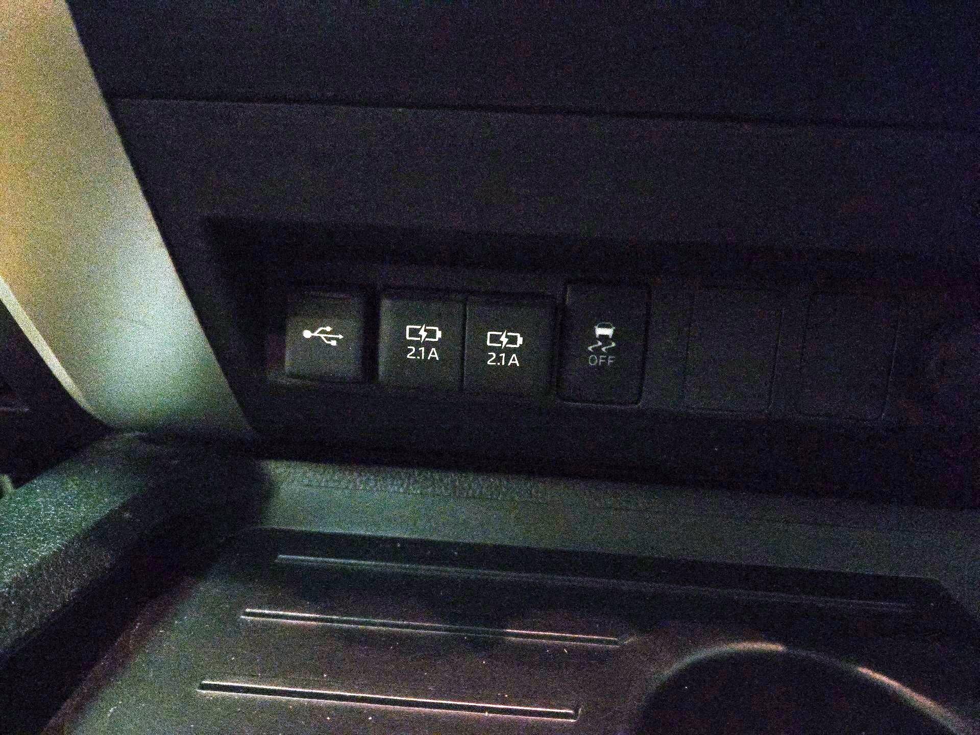 Thumbnail: 2020 Toyota Tundra - 18