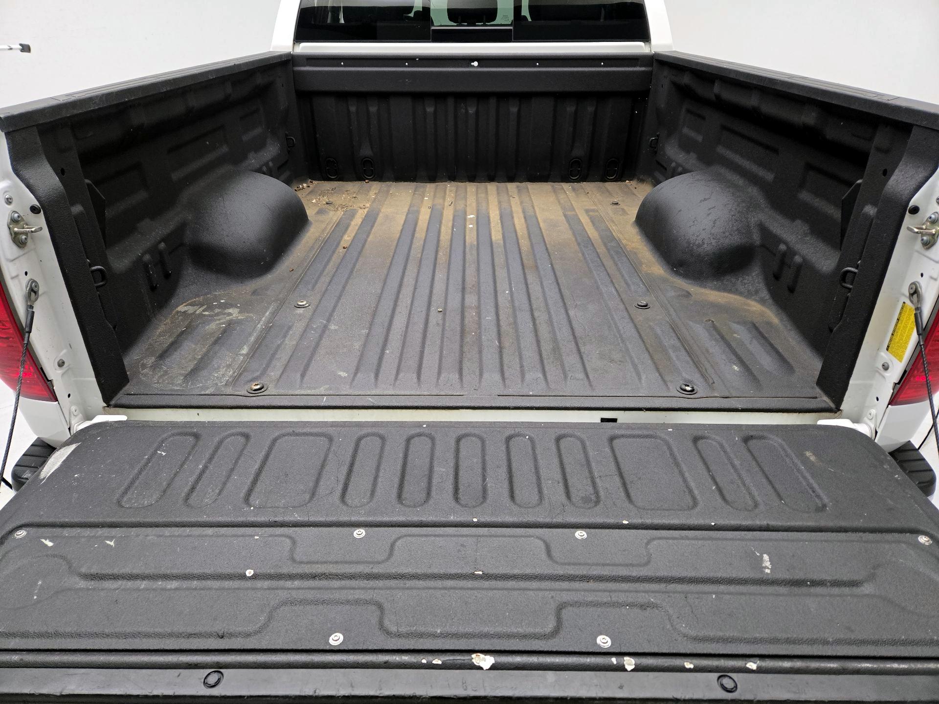 Thumbnail: 2020 Toyota Tundra - 20