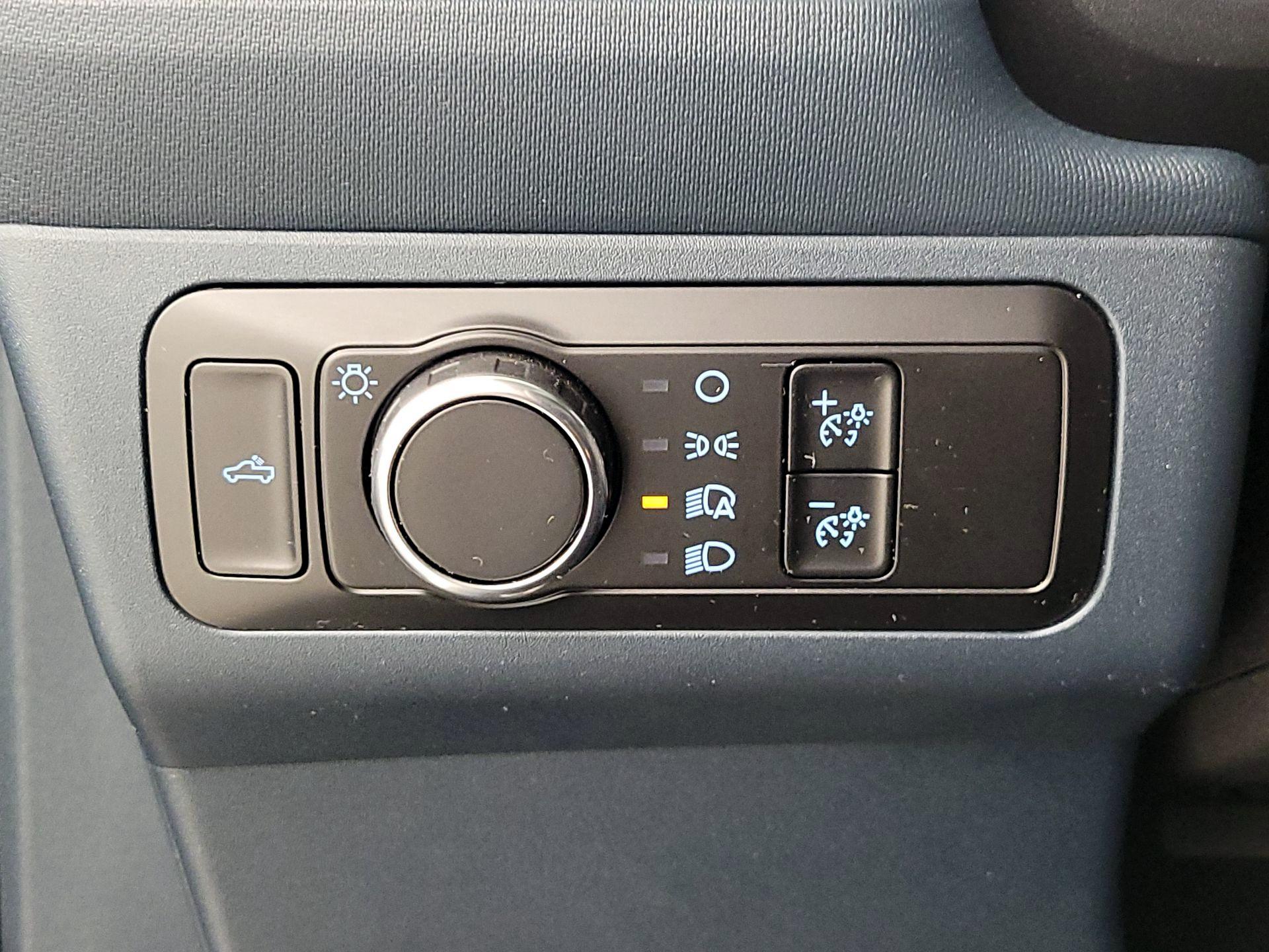 Thumbnail: 2025 Ford Maverick - 13