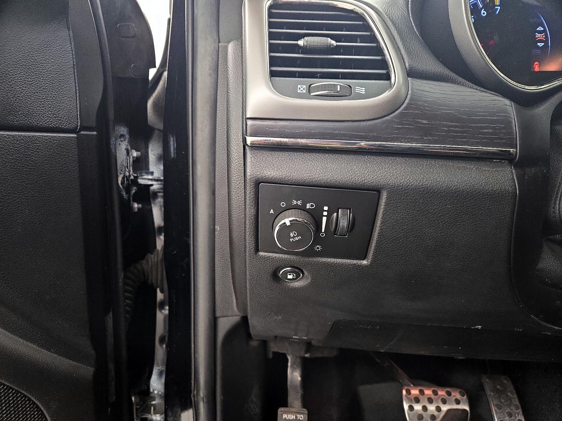 Thumbnail: 2018 Jeep Grand Cherokee - 13