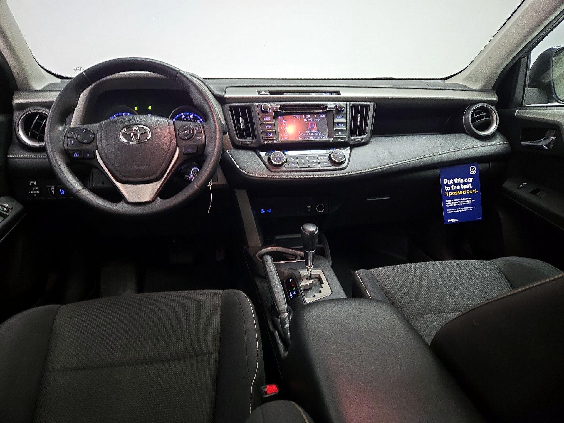 Thumbnail: 2017 Toyota RAV4 - 9