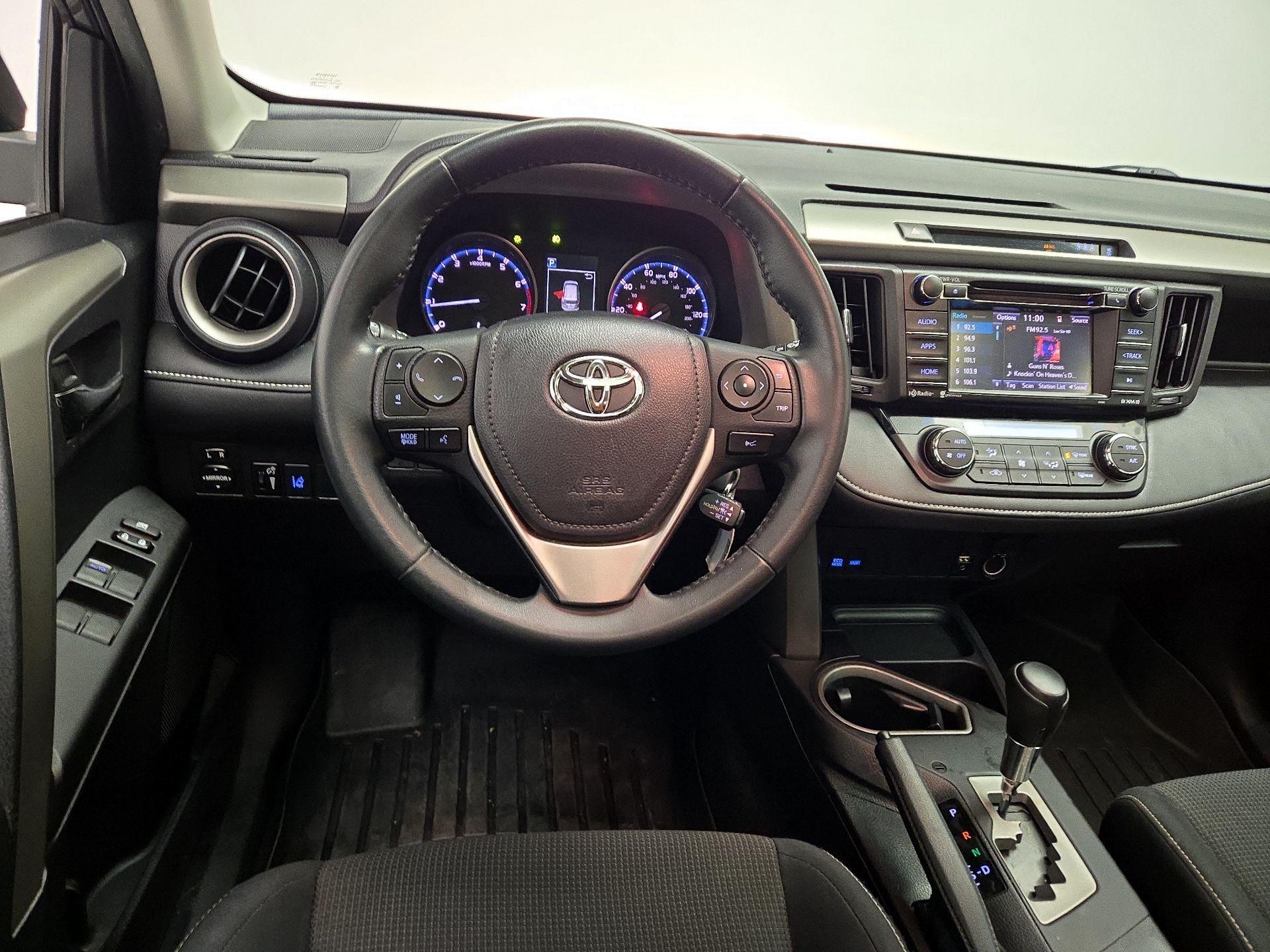 Thumbnail: 2017 Toyota RAV4 - 10