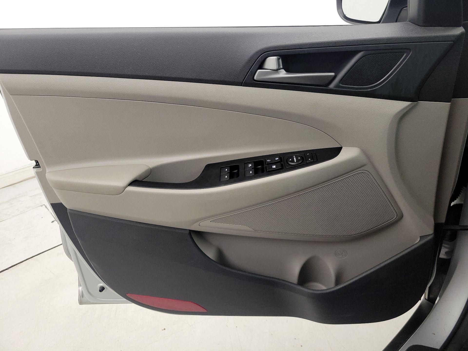 Thumbnail: 2018 Hyundai Tucson - 12