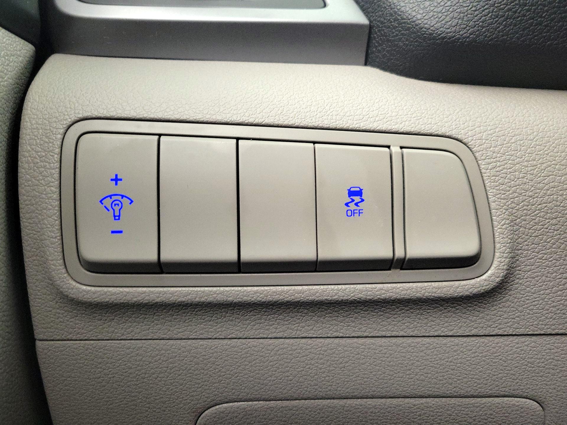 Thumbnail: 2018 Hyundai Tucson - 13