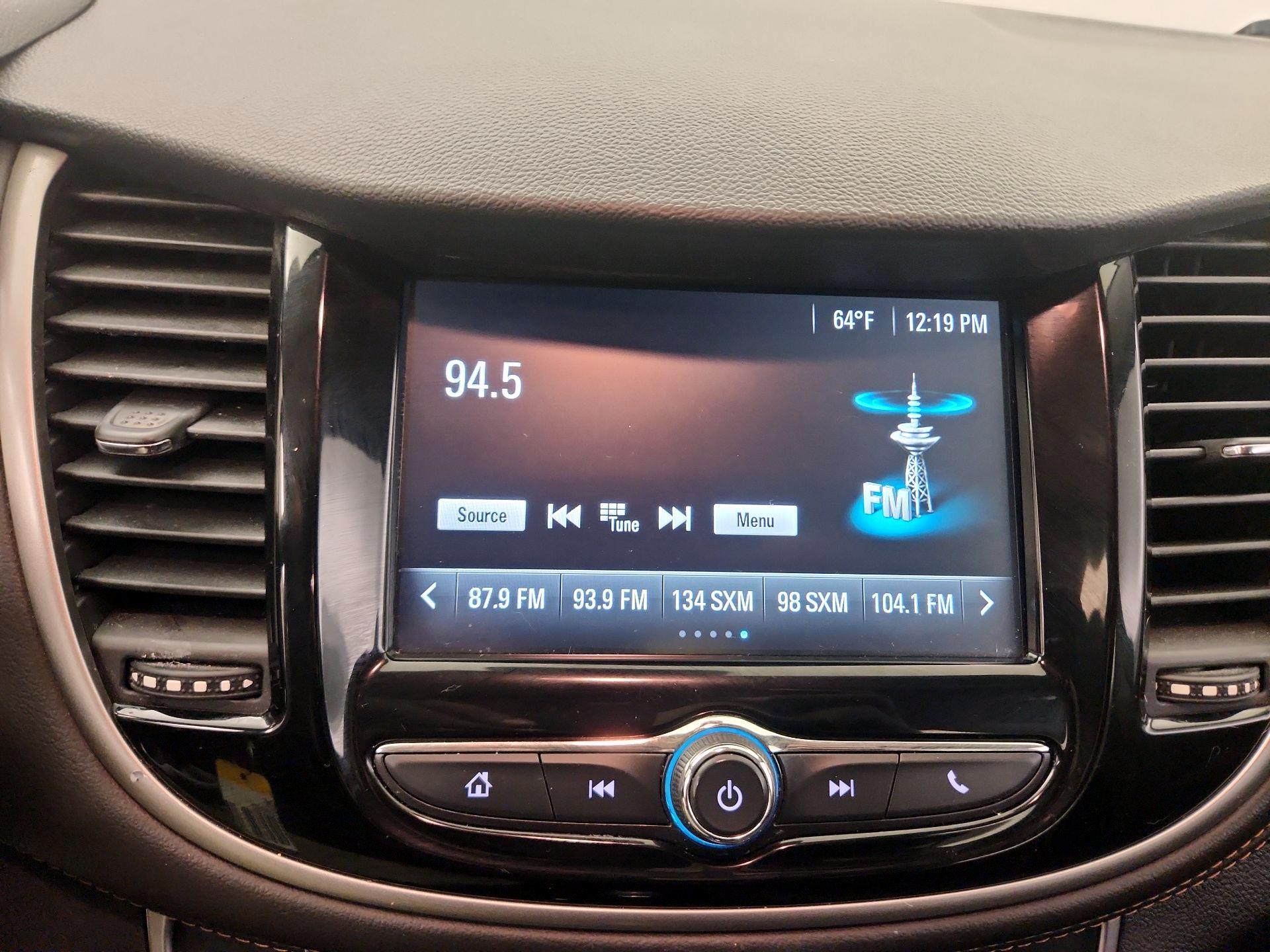 Thumbnail: 2017 Chevrolet Trax - 15