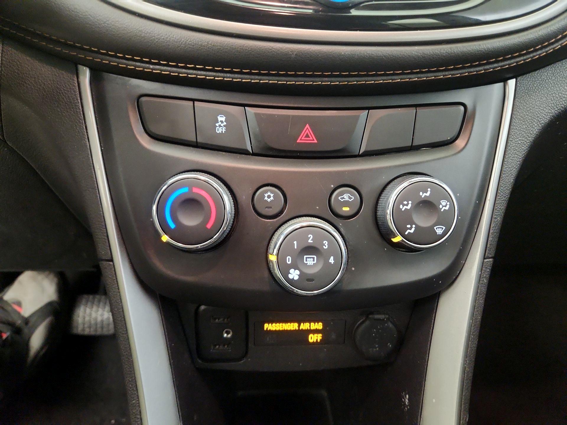 Thumbnail: 2017 Chevrolet Trax - 16