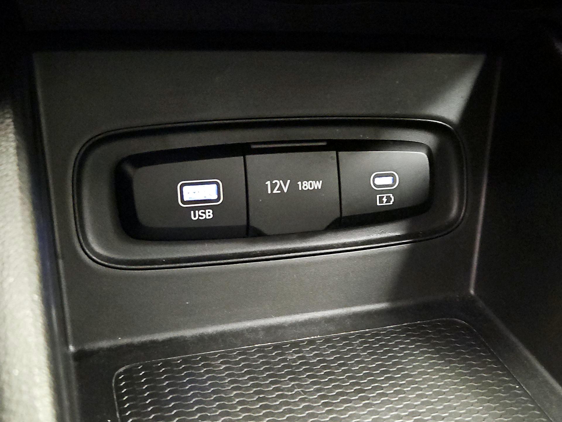 Thumbnail: 2024 Hyundai Venue - 18