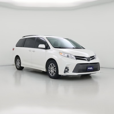 2020 Toyota Sienna XLE