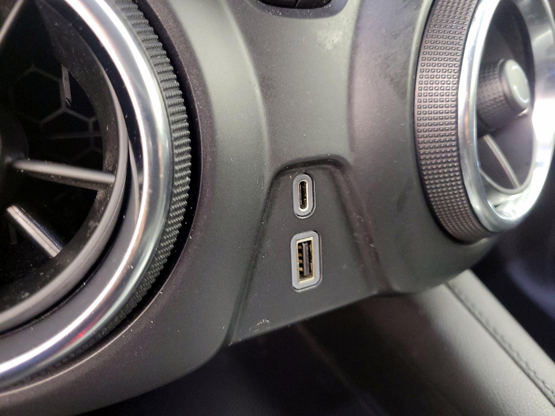 Thumbnail: 2022 Chevrolet Blazer - 18