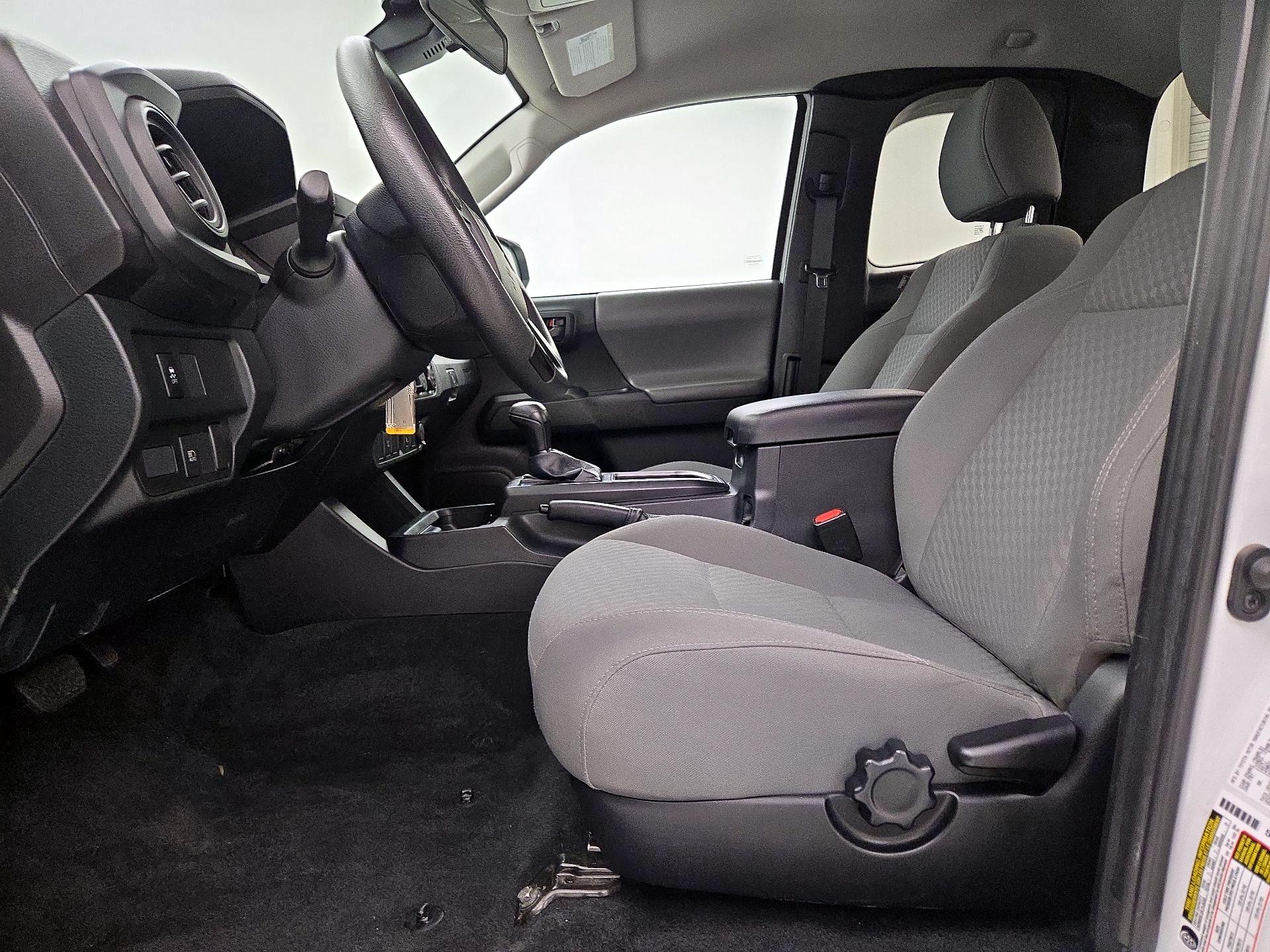 Thumbnail: 2021 Toyota Tacoma - 11