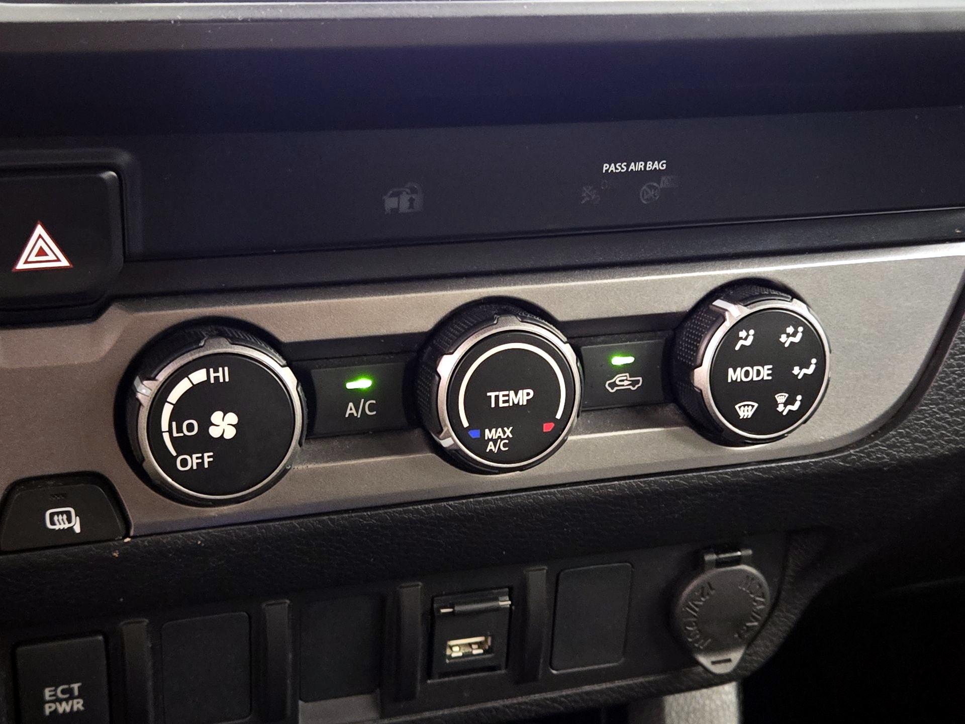 Thumbnail: 2021 Toyota Tacoma - 16