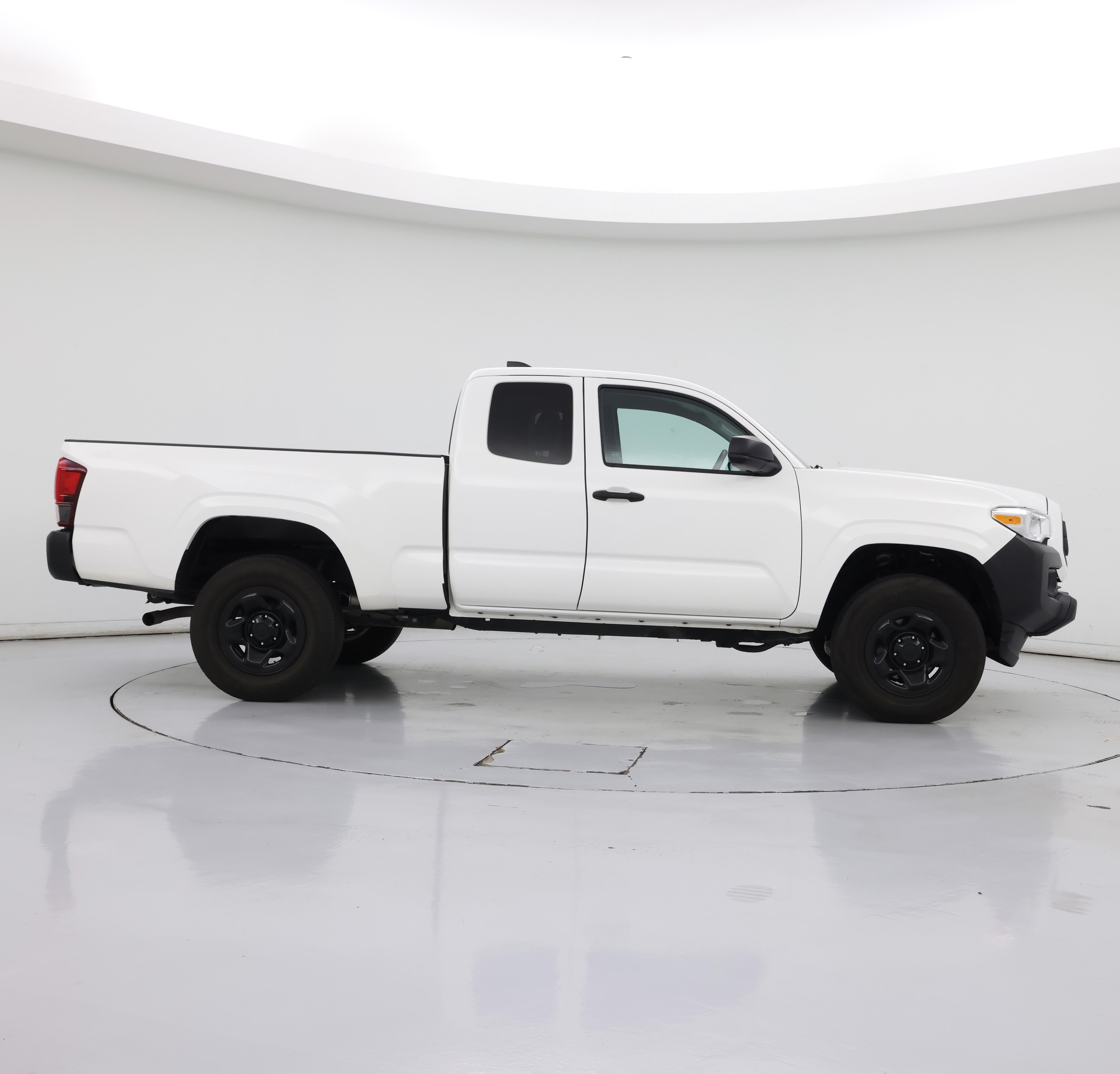 Thumbnail: 2021 Toyota Tacoma - 7