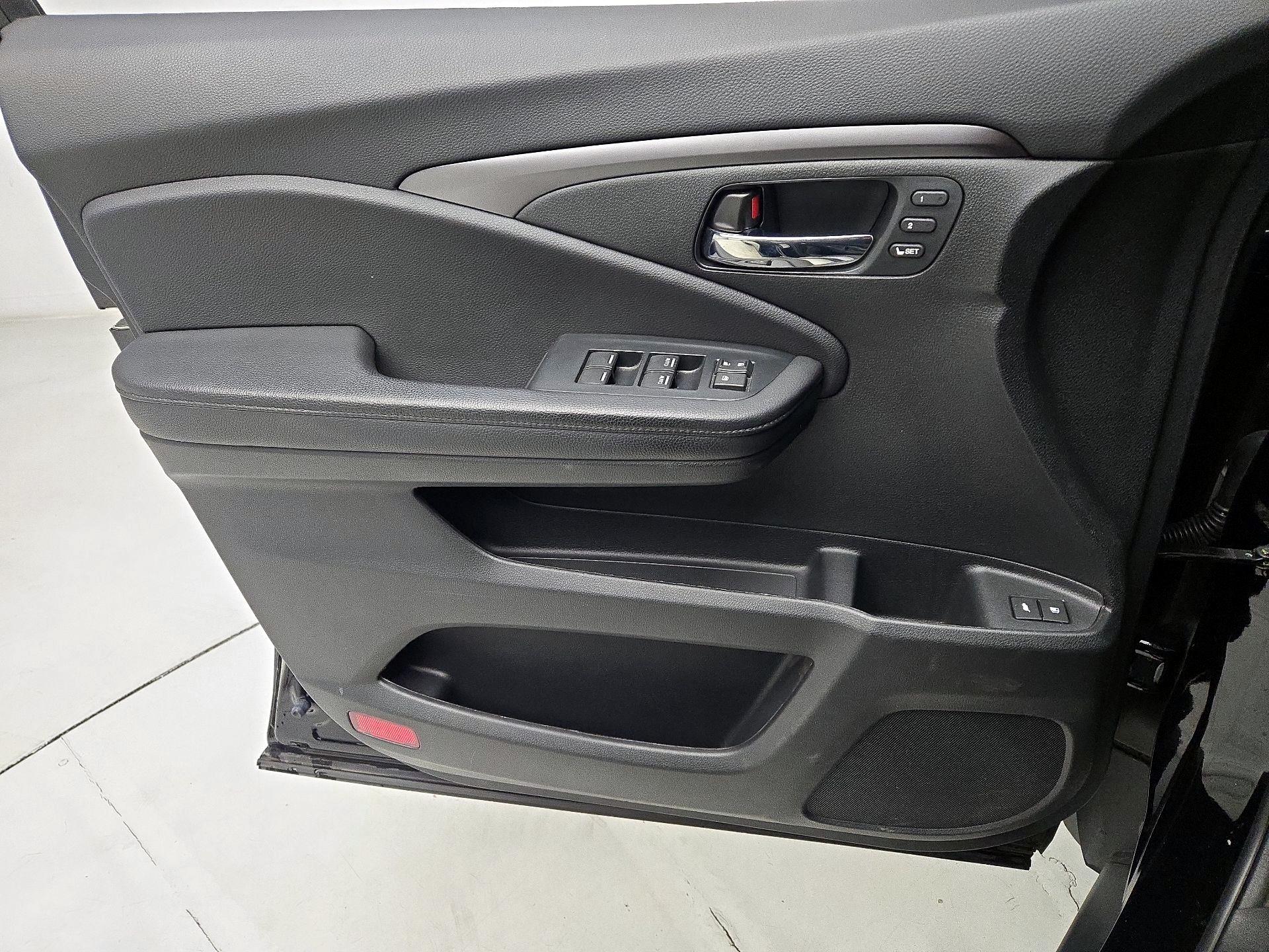 Thumbnail: 2022 Honda Pilot - 12