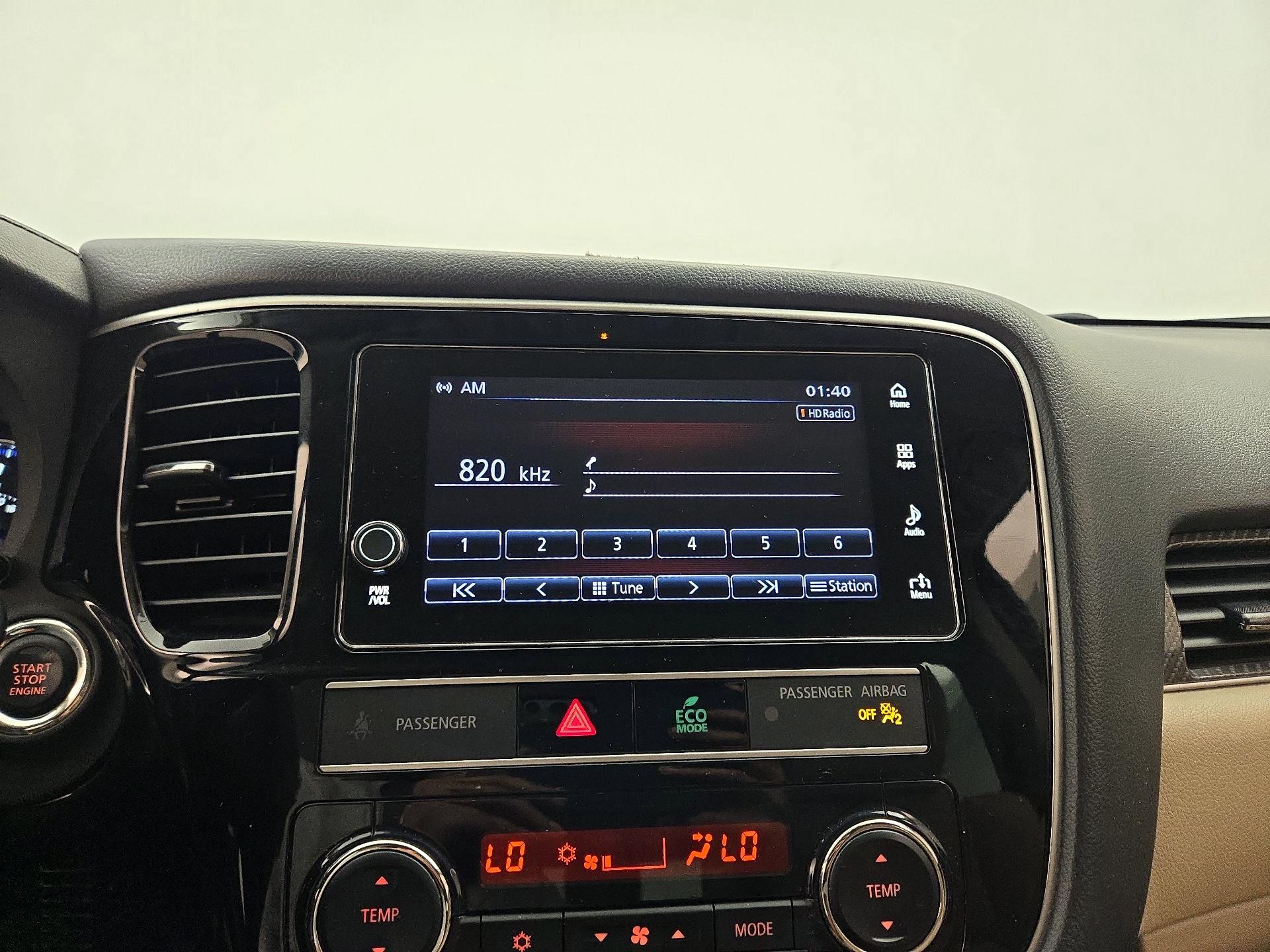 Thumbnail: 2019 Mitsubishi Outlander - 15