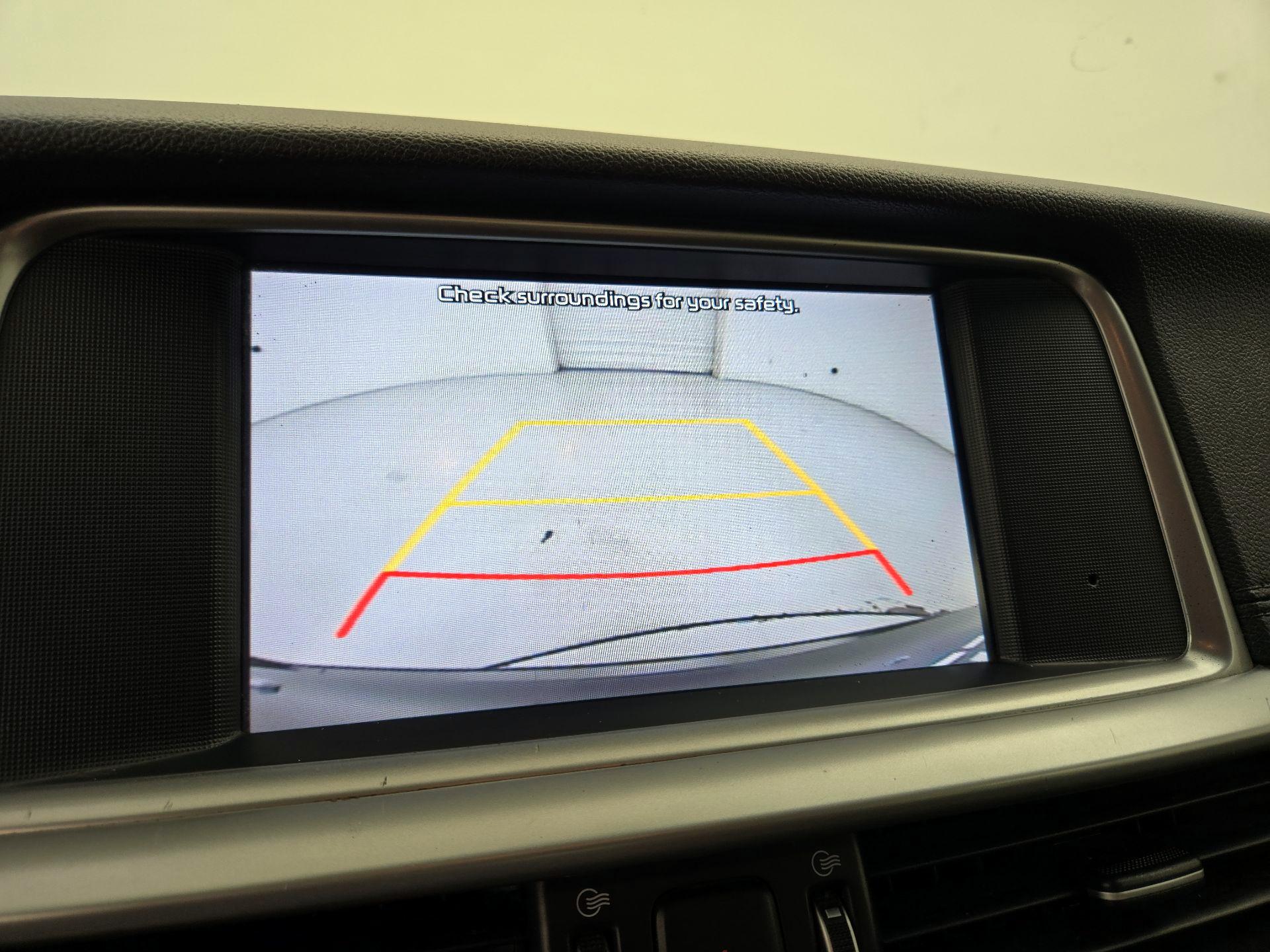 Thumbnail: 2020 Kia Optima - 14