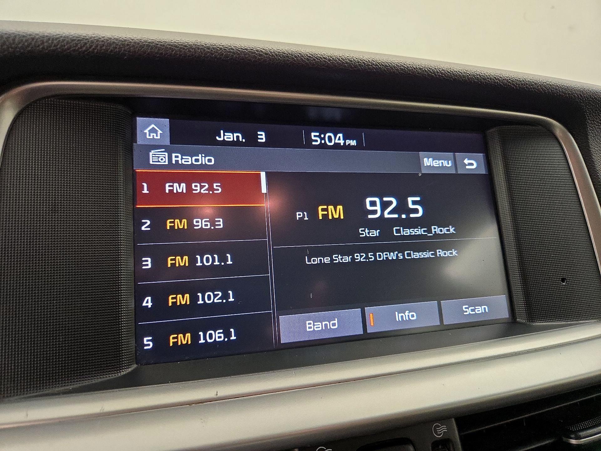 Thumbnail: 2020 Kia Optima - 15