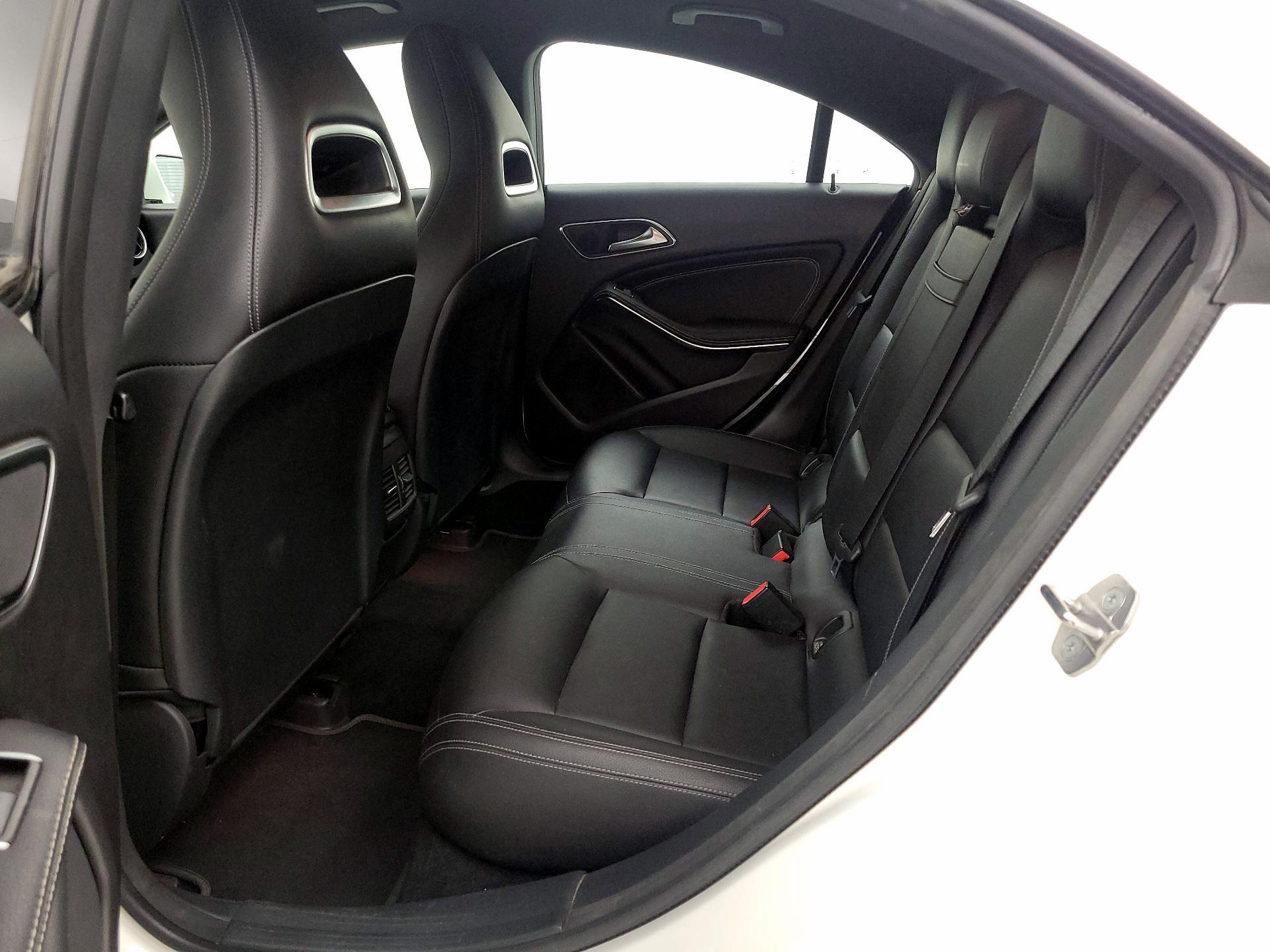 Thumbnail: 2019 Mercedes-Benz CLA - 20