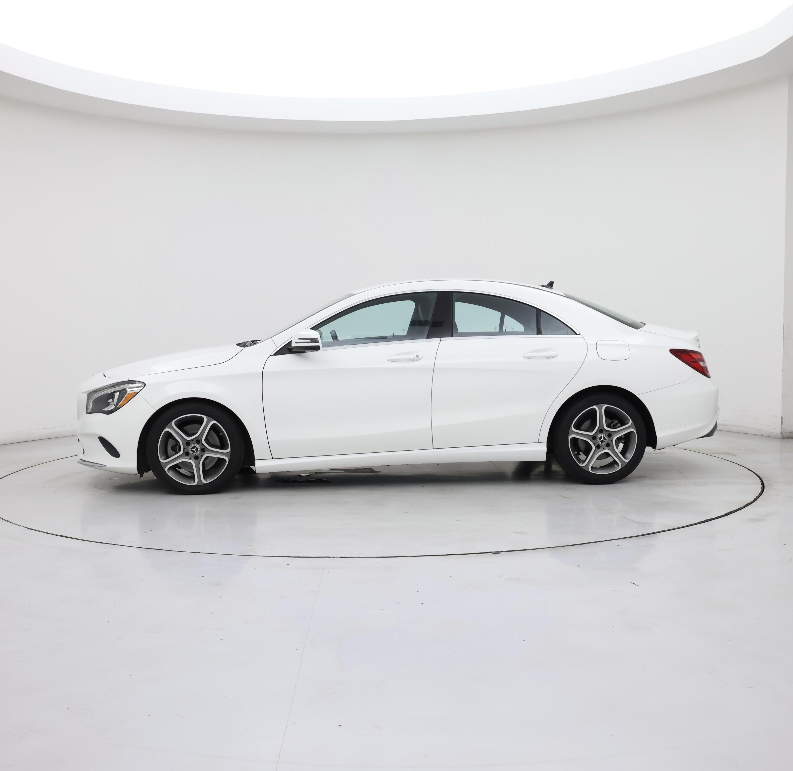 Thumbnail: 2019 Mercedes-Benz CLA - 3