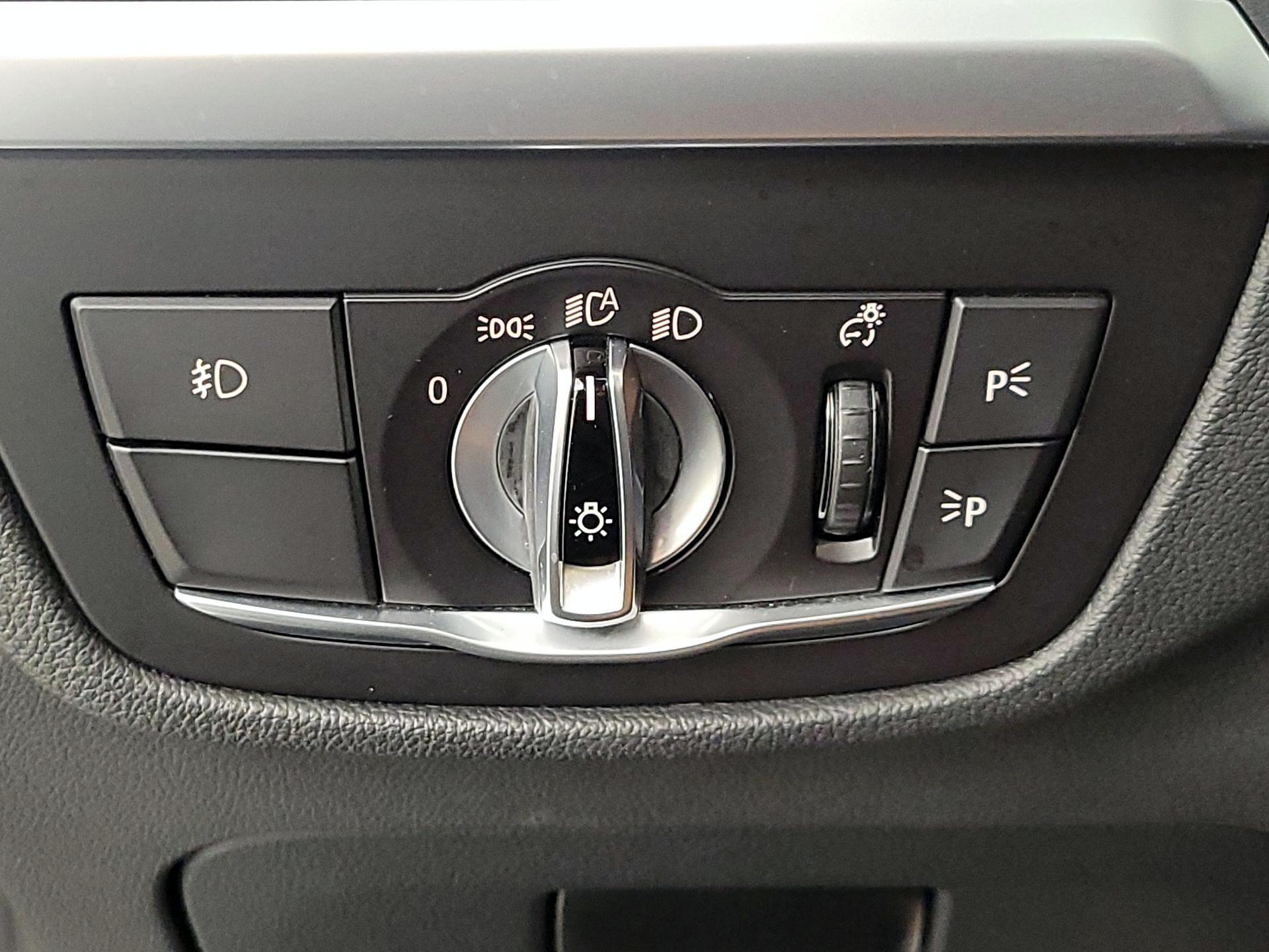 Thumbnail: 2021 BMW X3 - 11