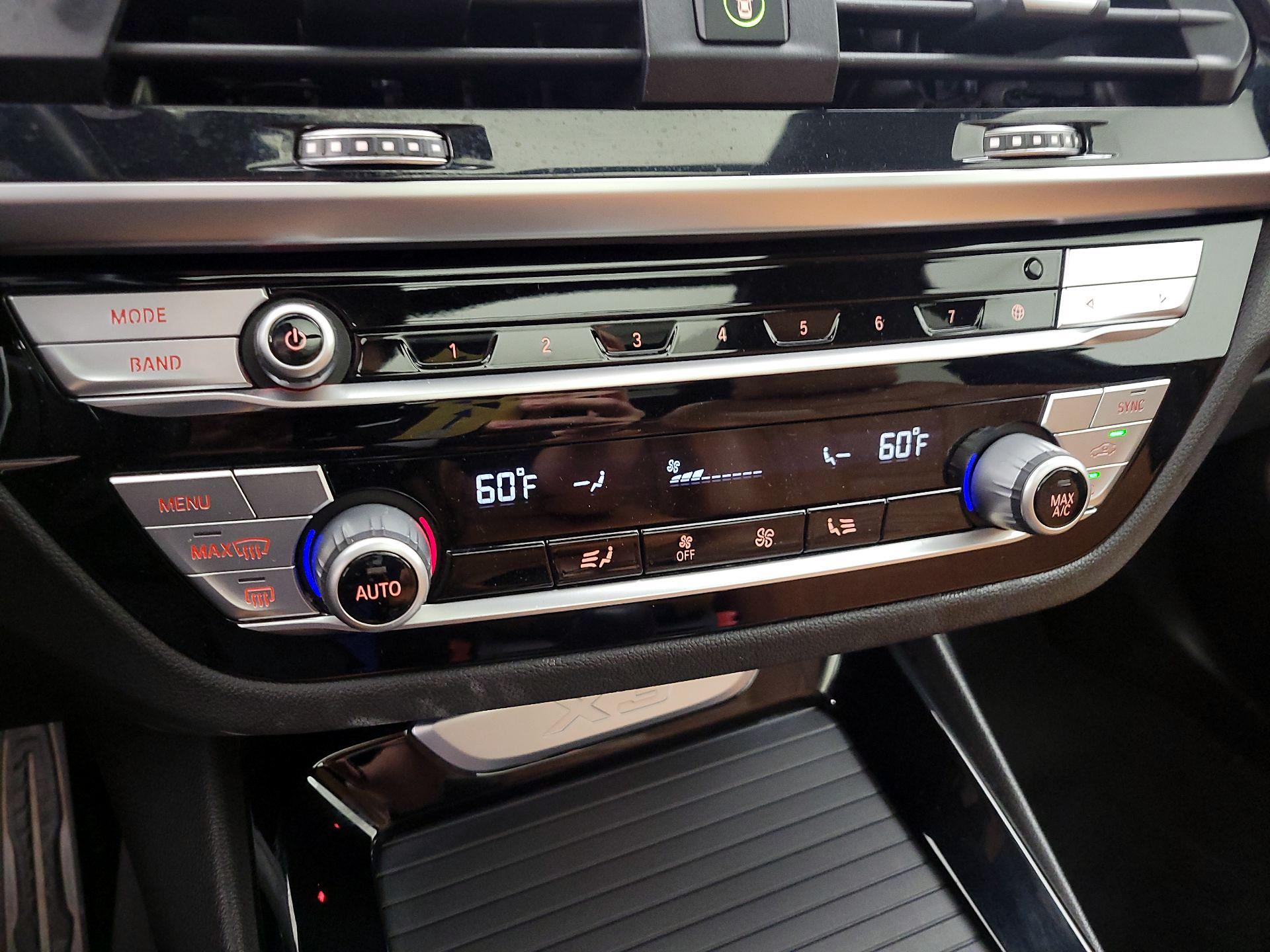 Thumbnail: 2021 BMW X3 - 15