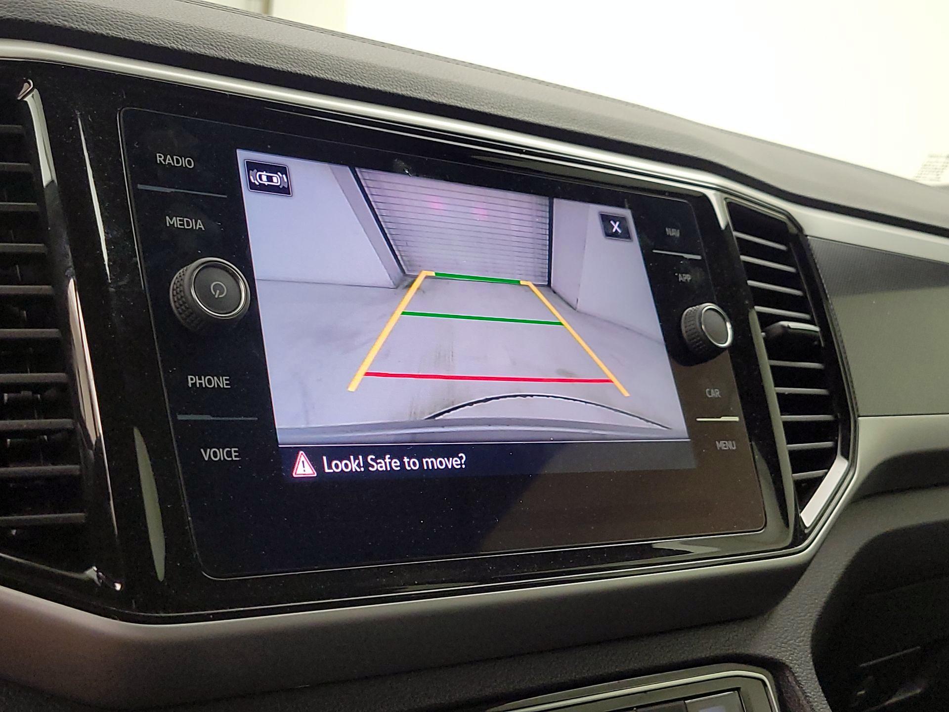 Thumbnail: 2022 Volkswagen Atlas - 15