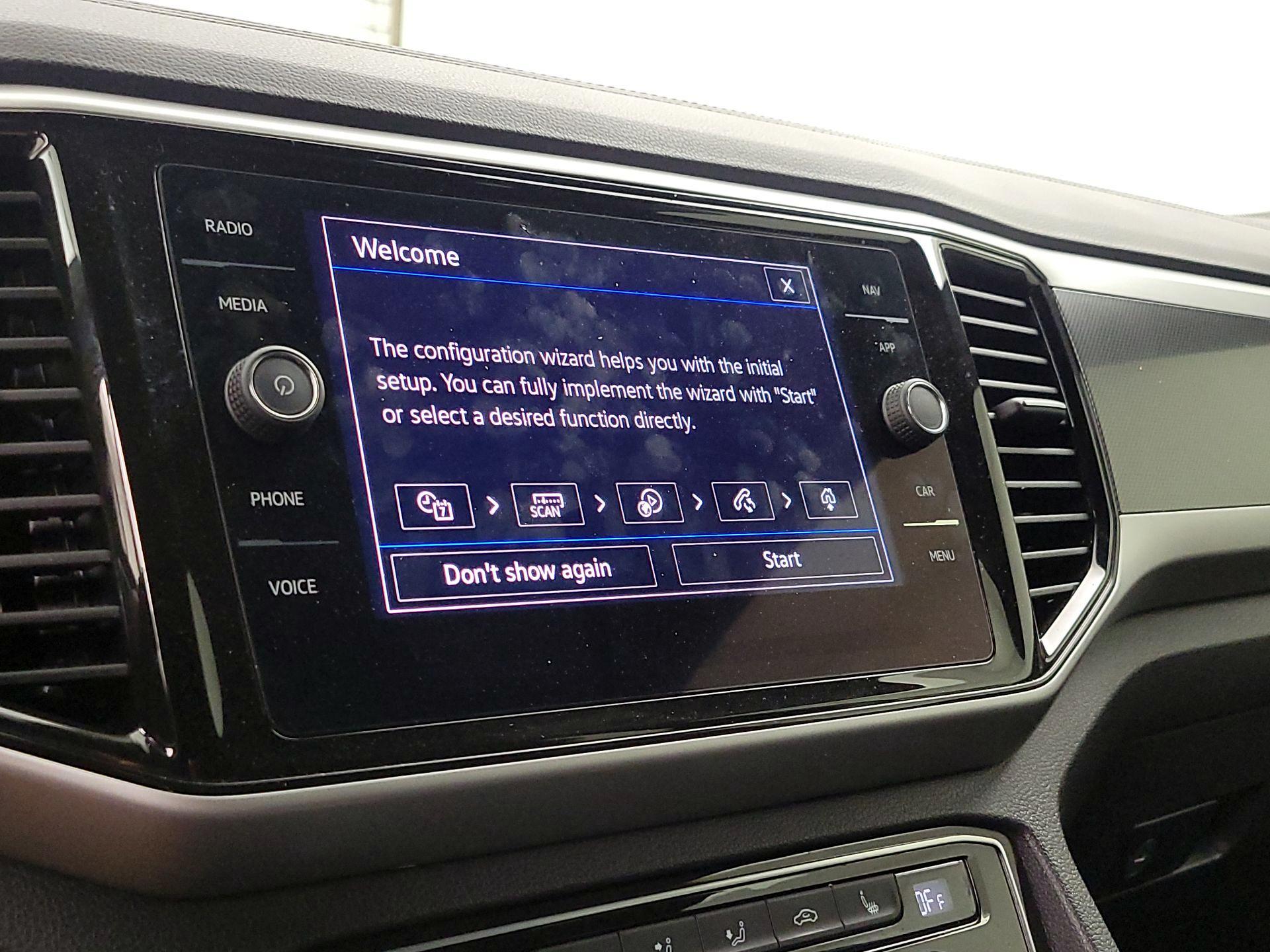 Thumbnail: 2022 Volkswagen Atlas - 16